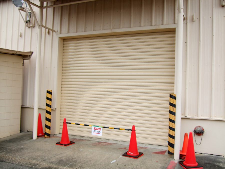 在日米軍基地関連事業　シャッター工事